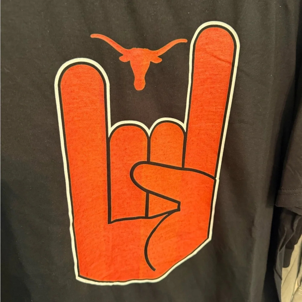Fanatics Texas Longhorns Tee Shirt *NEW WITHOUT TAGS*